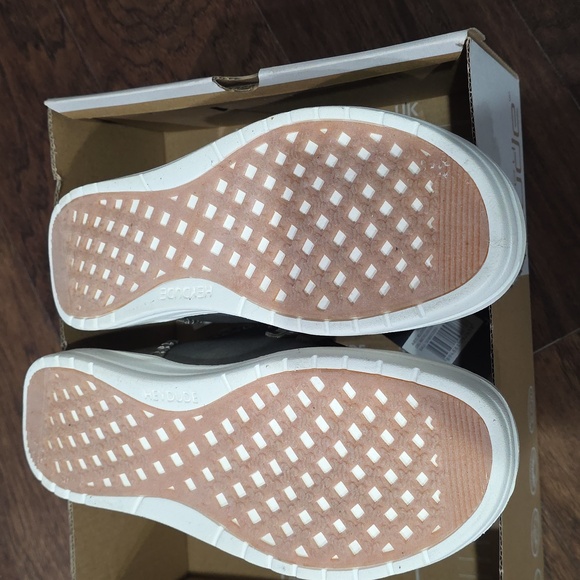 Hey Dude Womens Eloise Recycled Leather Granite Grey Ankle Boots - Picture 7 of 8